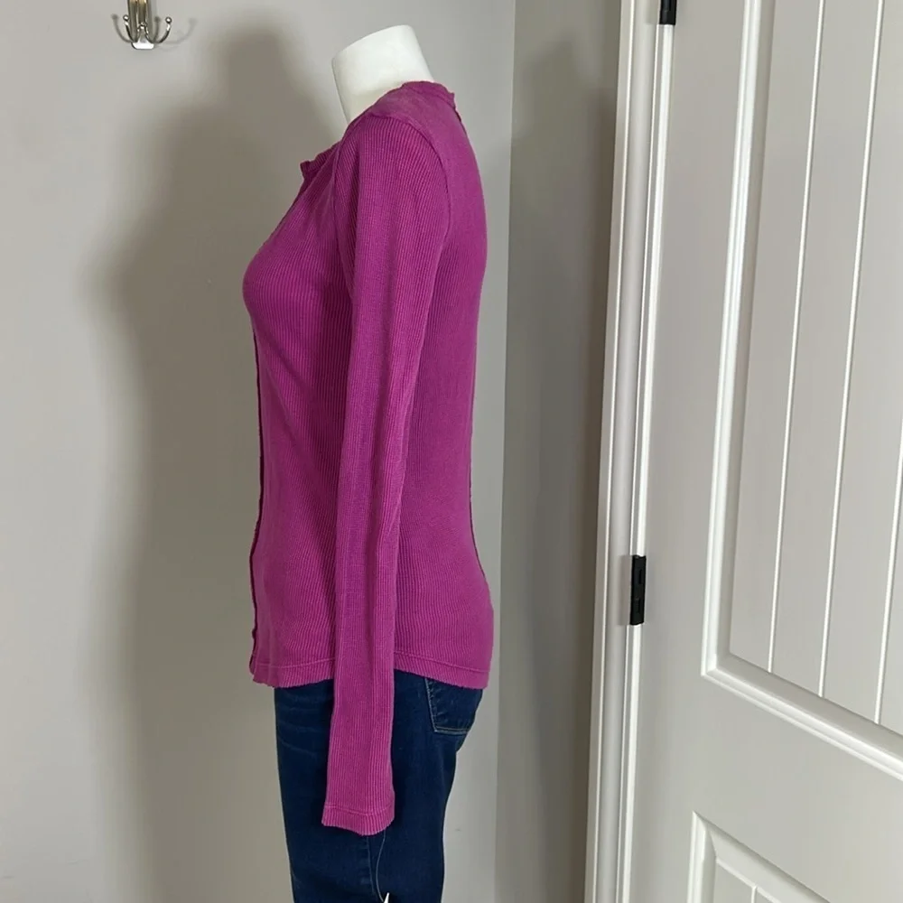 Anthropologie Pilcro Thermal Waffle Knit Split Hem Top in Raspberry Sz XS NEW
